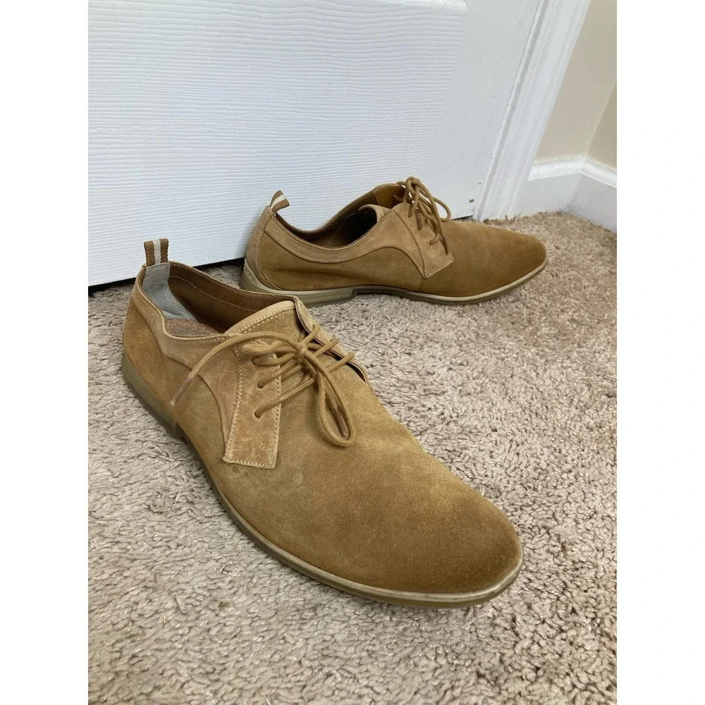 Clarks tan suede Oxfords size 9